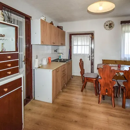 Amazing In With Kitchen Feriehus Brod na Kupi